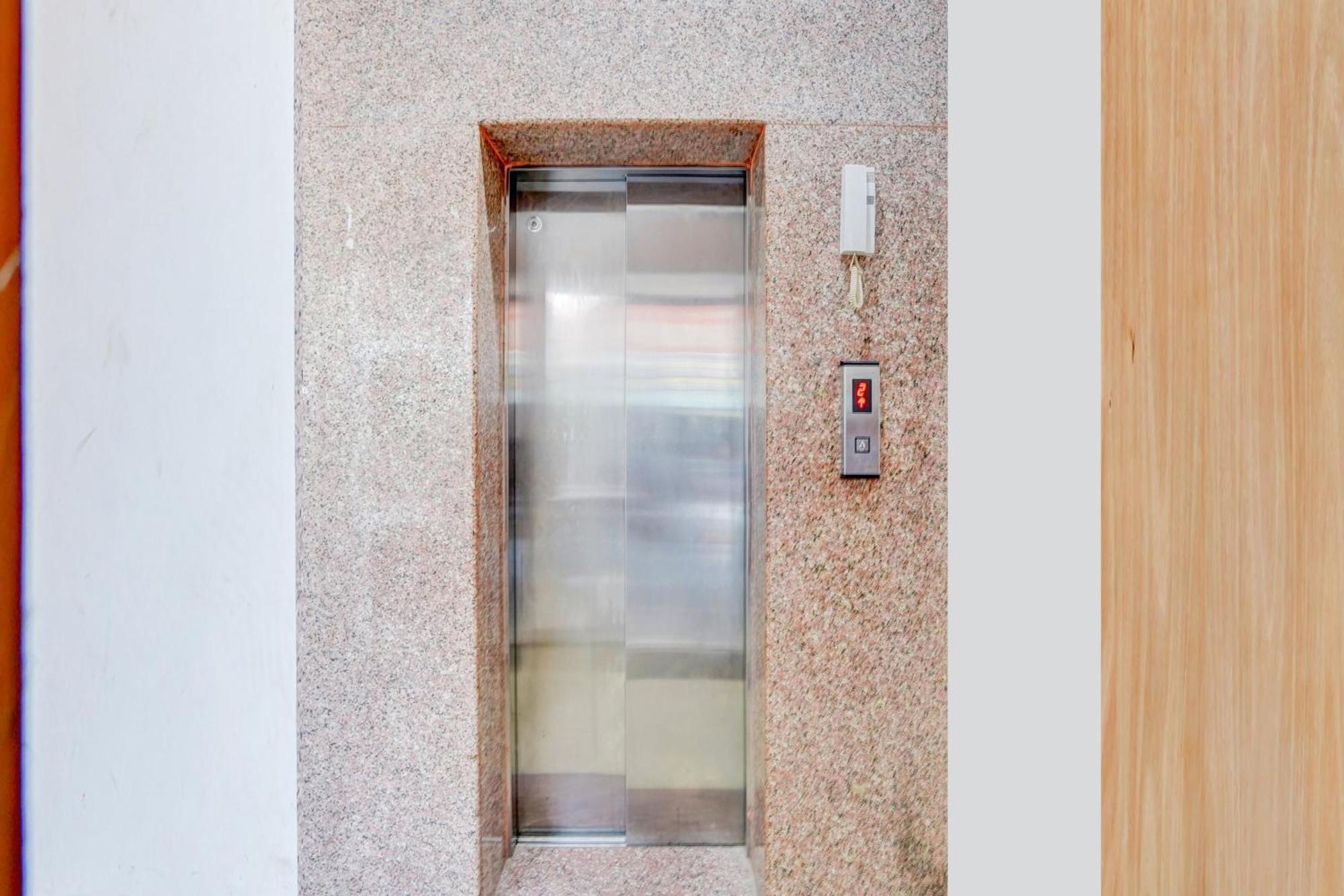 Hotel Super Collection O Sector 104 Noida Exterior foto
